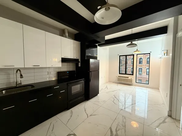 141 Utica Avenue image 1 of 11