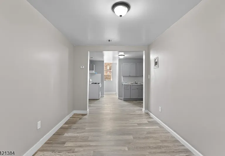 23 Monroe St #2 — Photo 3