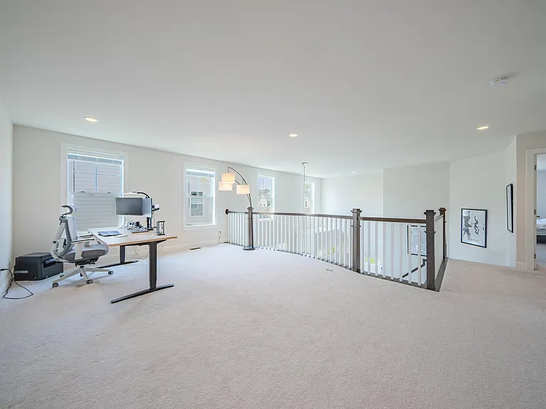 3081 N Spurway Dr — Photo 32