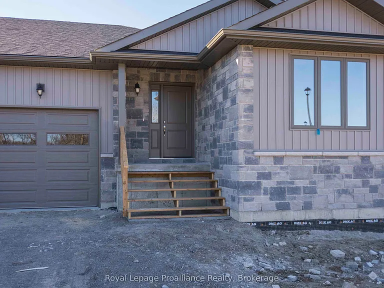 36 Rabbit Rd — Photo 2