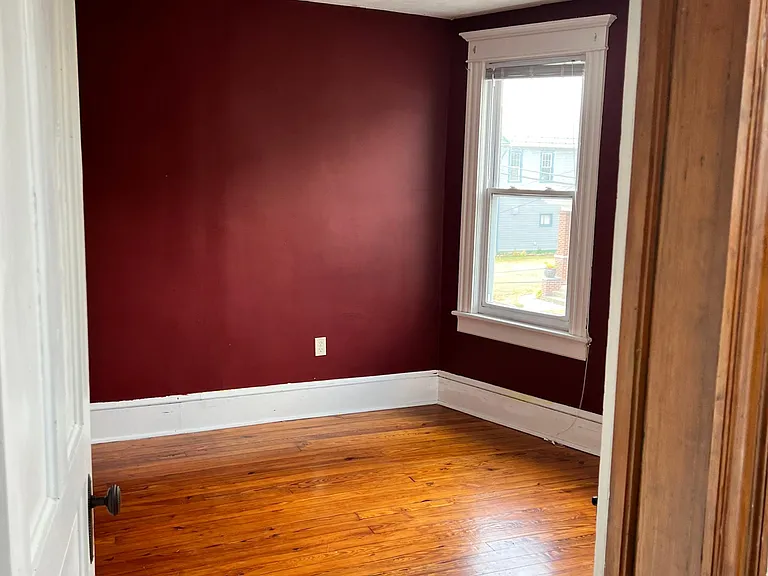319 Pulaski St — Photo 9