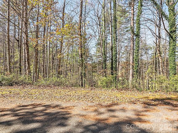 5th image of 14 Mountain Lake Dr Unit 14