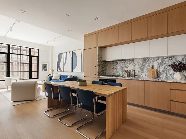 517 W 29th St APT 2A, New York, NY 10001