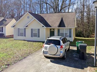 3737 Capps Hill Dr, Charlotte, NC 28216