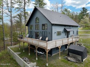 30 Harriman Rd Extension, Averill Park, NY 12018