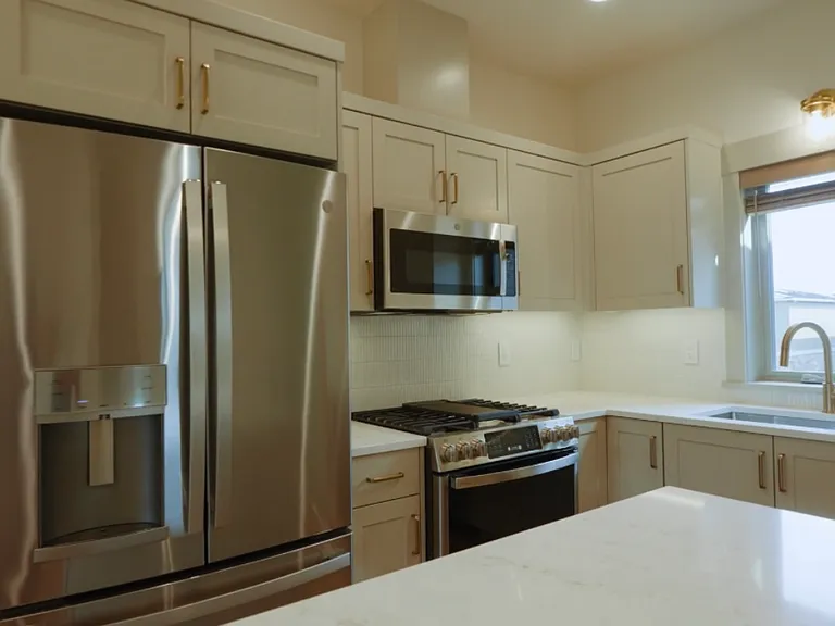 63161 NW Via Cambria #2 — Photo 2