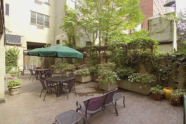 Sold by Stribling | media 16