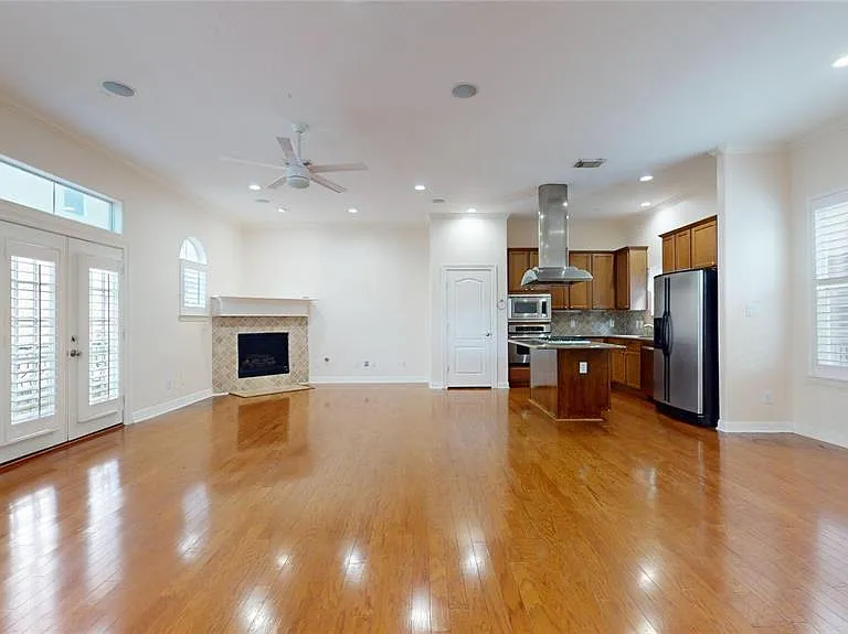 1502 Birdsall St — Photo 13