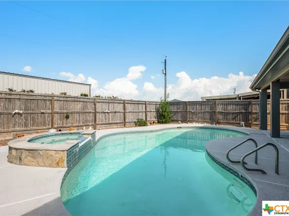 841 W Port Dr, Port Mansfield, TX 78598