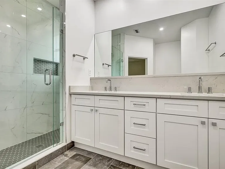 8169 Stone Leaf Ln — Photo 17