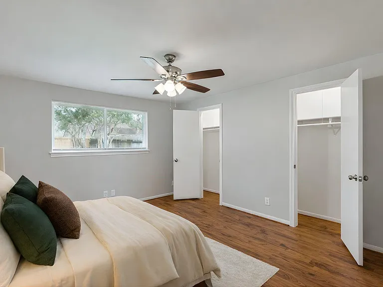5758 Greencraig Dr — Photo 5