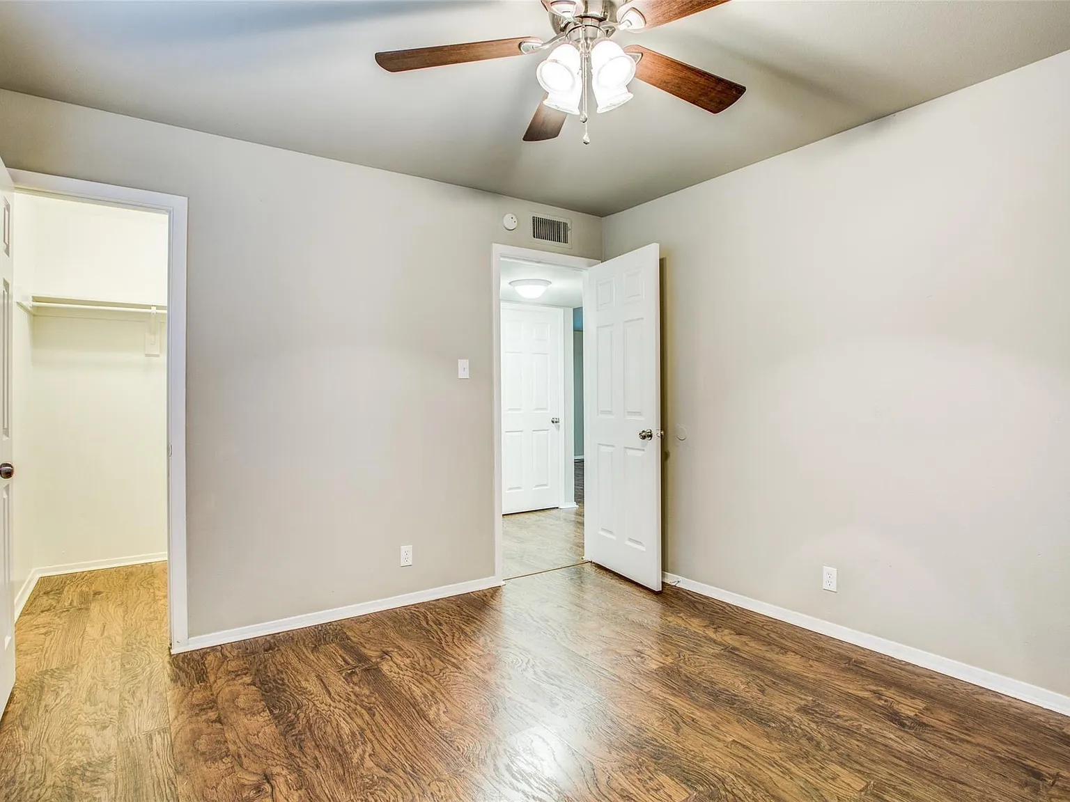3825 Camelot St; Denton 76209 - A — Photo 4