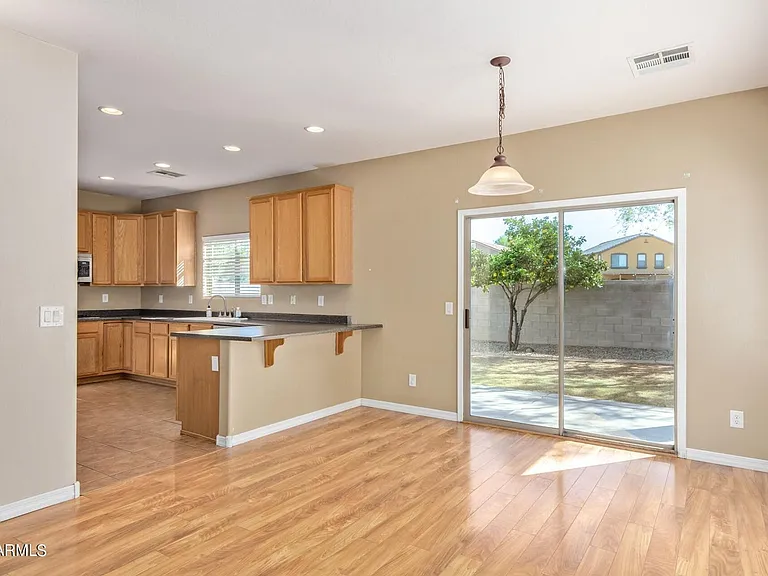 17273 W Carmen Dr — Photo 4