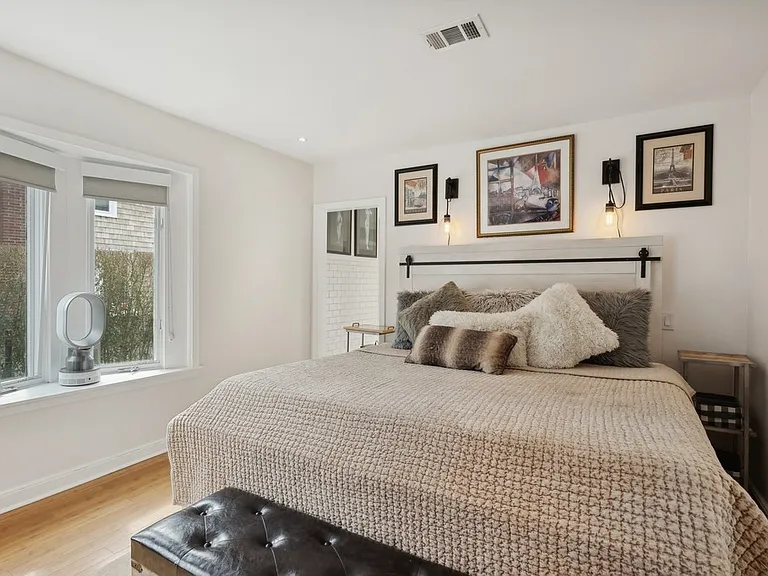 24 Pleasant Ln — Photo 30