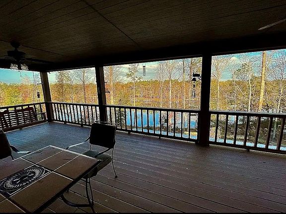 2nd image of 572 Laurel Dr