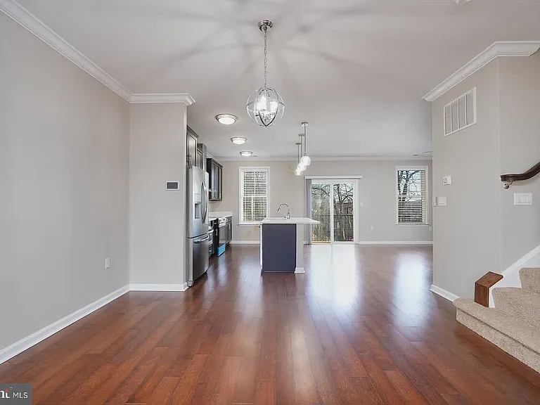 412 Woodcrest Dr SE #412B — Photo 8