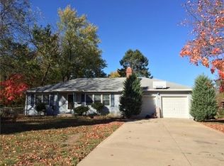 7200 W 69th St, Overland Park, KS 66204