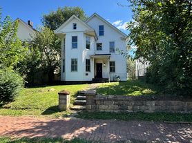 1021 Dale Ave SE, Roanoke, VA