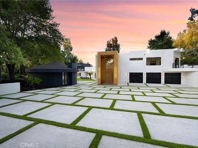 19237 Charles St, Tarzana, CA, 91356