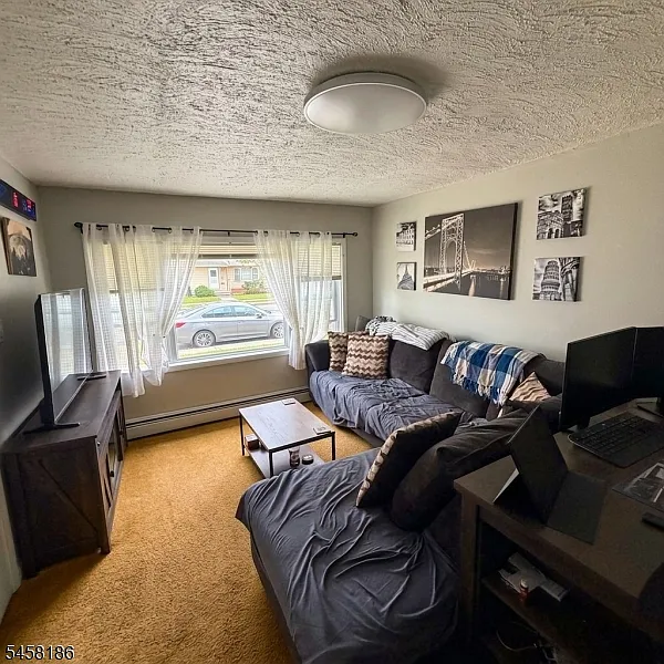 1 bed, 1.0 bath, $2,200 — Photo 2