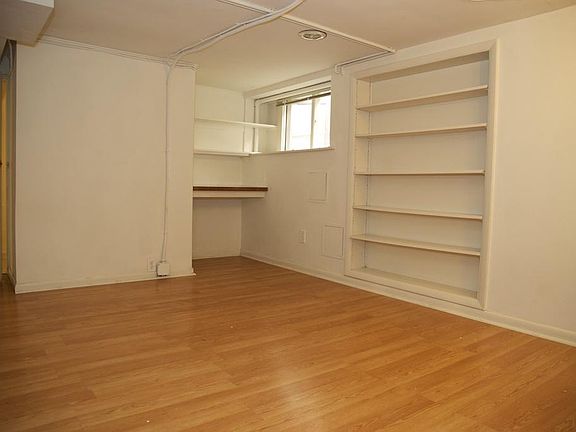 3rd image of 5228 11th Ave NE Unit B