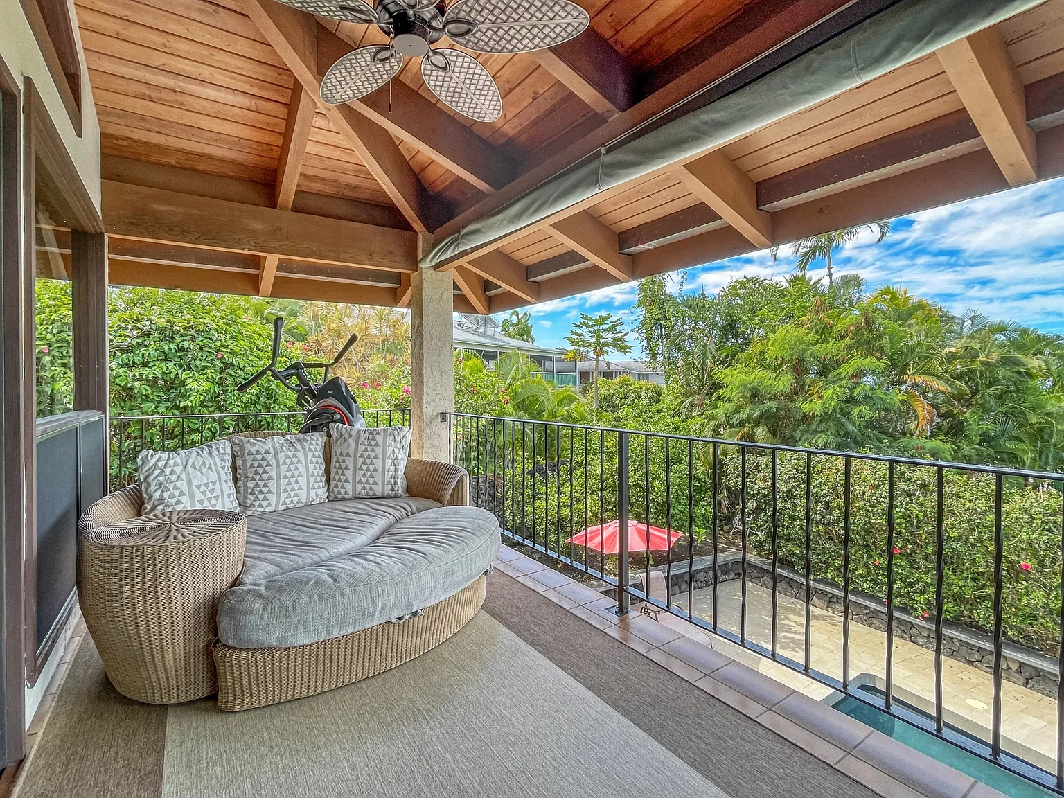 Kupuna St, Kailua Kona — Photo 2