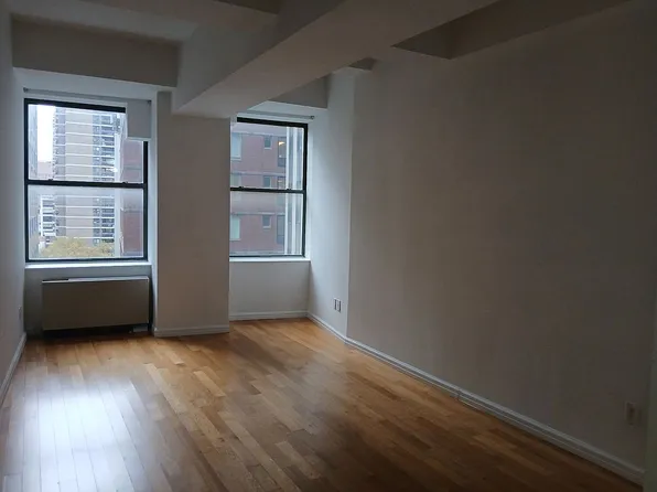 99 John St APT 902, New York, NY 10038