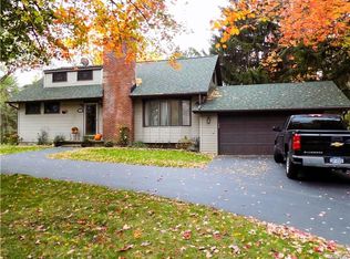5060 Murphy Rd, Orchard Park, NY 14127
