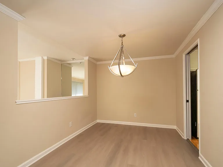 16 Lorton Ave #5 — Photo 5