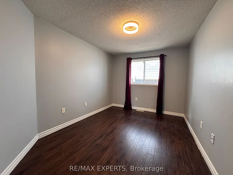 4 Ambler Bay #UPPER — Photo 19
