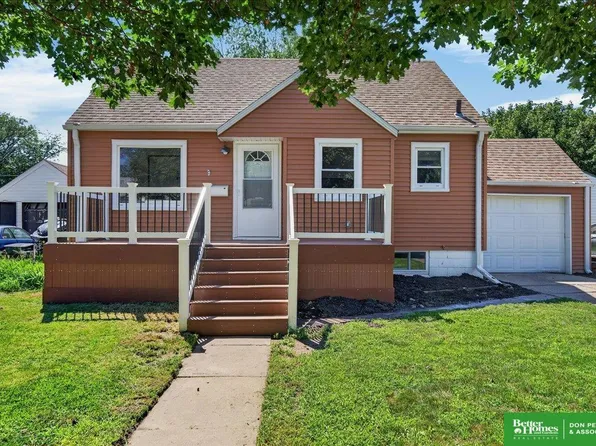 2131 N Clarkson St, Fremont, NE 68025