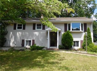 55 Darien Rd, Howell, NJ 07731