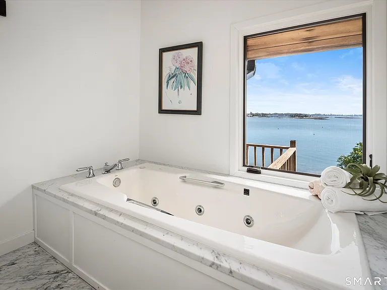 64 Ocean Dr E — Photo 22