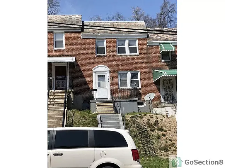 2454 W Cold Spring Ln — Photo 1