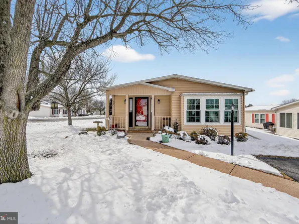 11 Oakplace Ct W, Harleysville, PA 19438