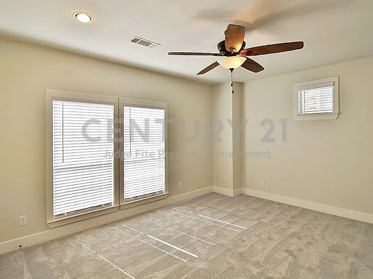 4830 Cedar Springs Rd #13 — Photo 10