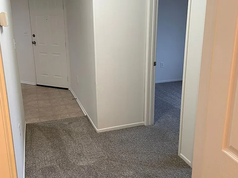 16710 Sherman Way — Photo 10