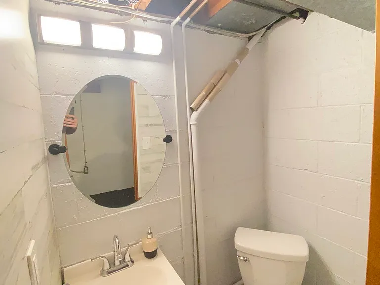 57 Seneca Dr — Photo 21