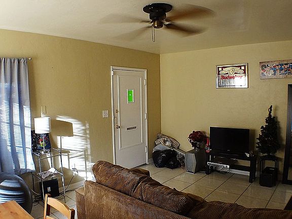 5th image of 428 89th Ave N