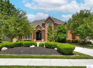 13504 Parker St, Omaha, NE 68154