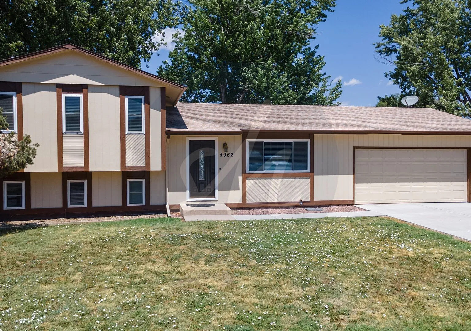 Fully Remodeled Home in Old Farm — Photo 1