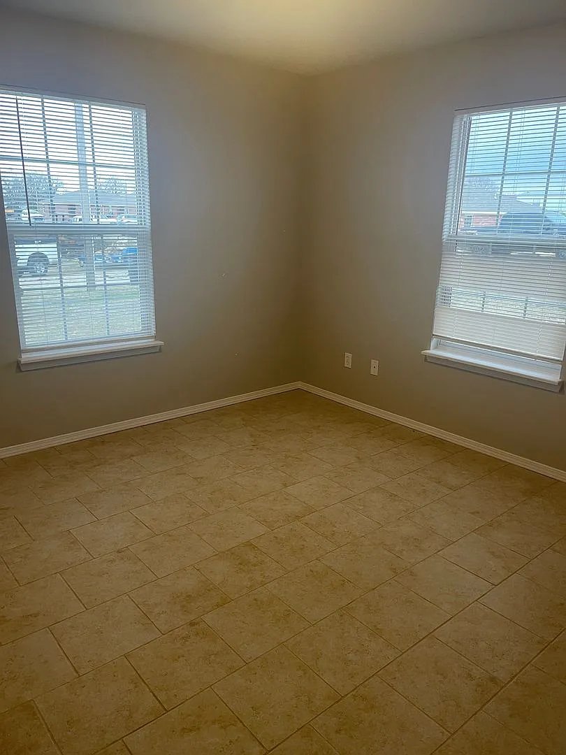 Davis Duplexes — Photo 3