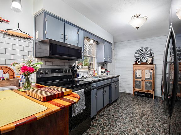 5th image of 843 Kingsway Dr