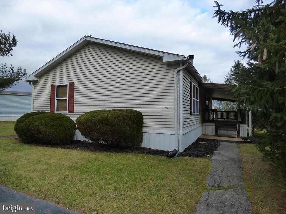 1st image of 702 Shawna Ave
