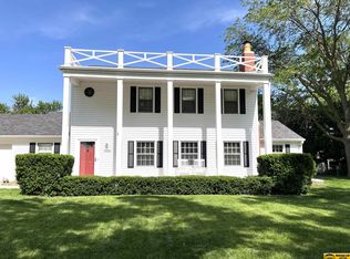 1522 H St, Fairbury, NE 68352