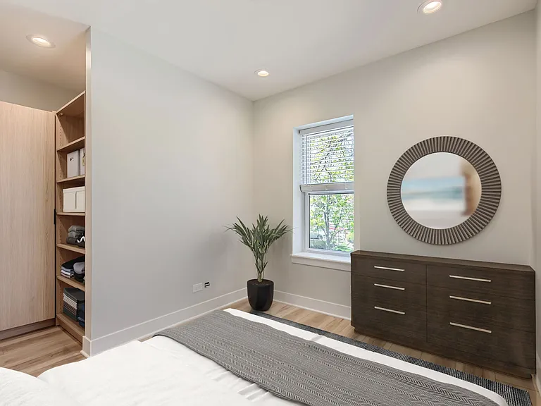 5014 N Rockwell St #1 — Photo 16