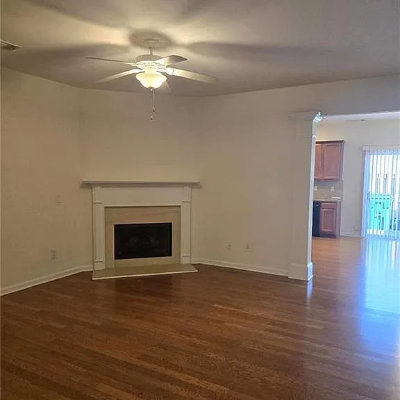 2821 Gower Way — Photo 3