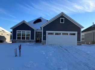 3348 Evening Star Dr, Green Bay, WI 54311