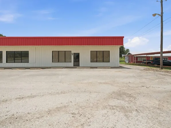 939 E Main St, Eastland, TX 76448