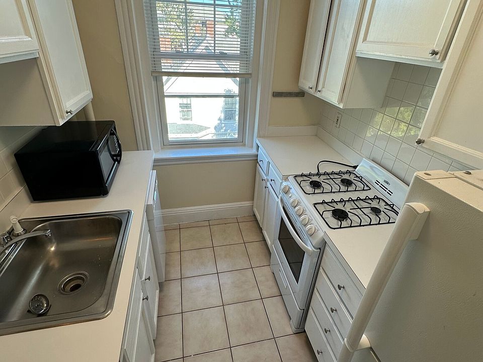 1st image of 41 Wendell St APT 43
